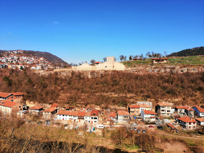 Хълмът Трапезица