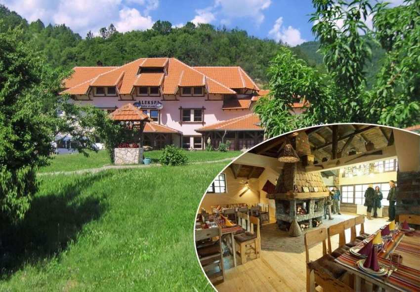  Екскурзия за Фестивала на сушеницата в Цариброд, Сърбия! Транспорт + нощувка на човек със закуска и вечеря с музика на живо в Етно село Срна 