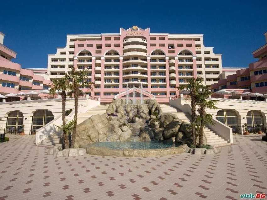 На първа линия в Слънчев Бряг на море 2025, Ultra all inclusive до 21.06 в Хотел Маджестик