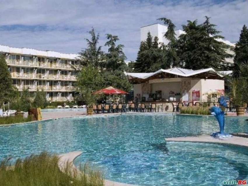 Четири звезди в центъра на Албена, All Inclusive до 01.07 в Хотел Малибу Четири звезди в центъра на Албена, All Inclusive до 01.07 в Хотел Малибу