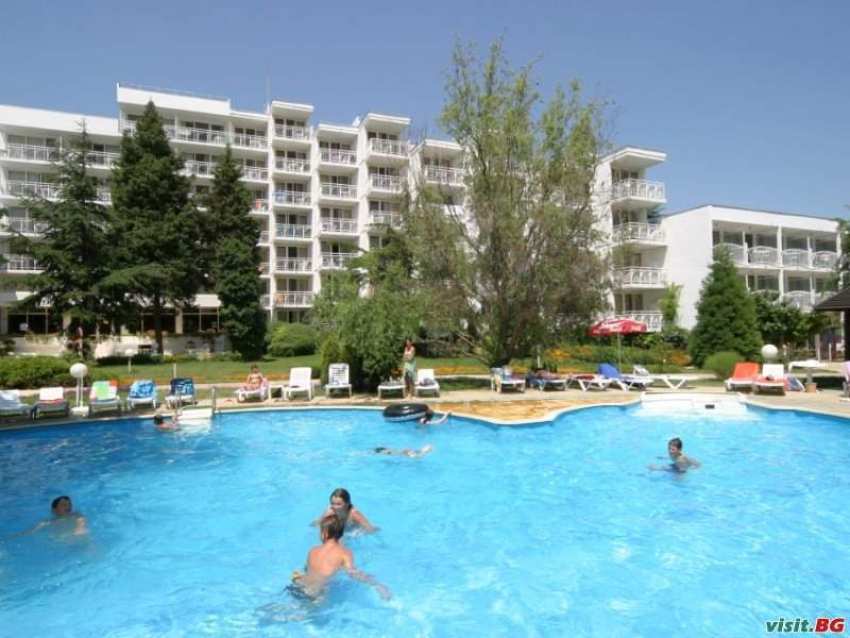 Незабравима семейна почивка в Албена All Inclusive до 01.07 с безплатен плаж в хотел Сенди бийч Незабравима семейна почивка в Албена All Inclusive до 01.07 с безплатен плаж в хотел Сенди бийч