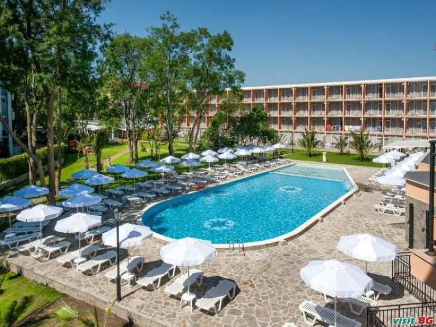 Лятна ваканция на атрактивни цени за All Inclusive цена на човек след 27.08 в Хотел Рива, Слънчев бряг Лятна ваканция на атрактивни цени за All Inclusive цена на човек след 27.08 в Хотел Рива, Слънчев бряг