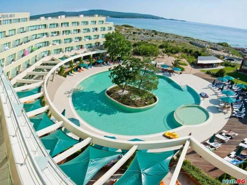 Лятна почивка 2025 до Северния плаж в Приморско, All Inclusive до 28.06 в хотел Жерави Лятна почивка 2025 до Северния плаж в Приморско, All Inclusive до 28.06 в хотел Жерави