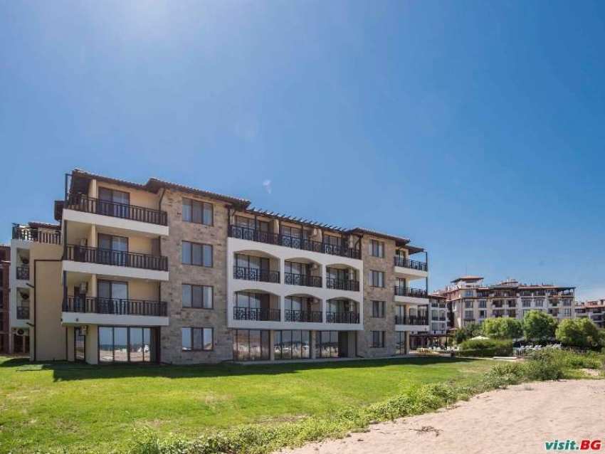 Ваканция на Първа линия на плаж Оазис, стая за двама до 04.07 в Оазис дел Сол