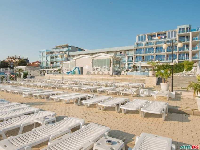 Супер лято 2024 на море на Юг, All Inclusive до 04.07 и след 25.08 в хотел Ескада Бийч, Ахтопол Супер лято 2024 на море на Юг, All Inclusive до 04.07 и след 25.08 в хотел Ескада Бийч, Ахтопол