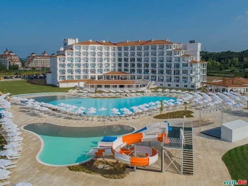 Супер оферта за Първа линия в Обзор лято 202, All Inclusive с включен плаж до 03.07 в Сънрайз Блу Меджик Ризорт