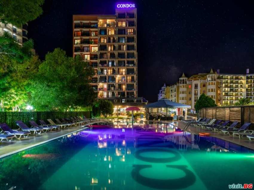 Изгодни цени близо до плажа за лято 2025, All Inclusive Light до 07.07 в МПМ Хотел Кондор