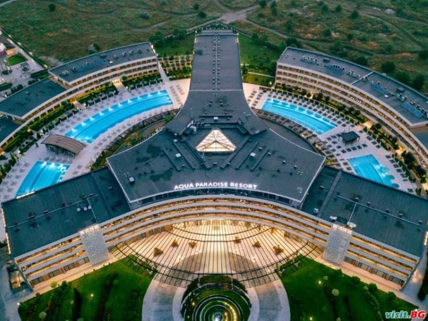 All Inclusive до 02.07 с включено ползване на Аквапарк в Аква Парадайз Ризорт, Равда All Inclusive до 02.07 с включено ползване на Аквапарк в Аква Парадайз Ризорт, Равда