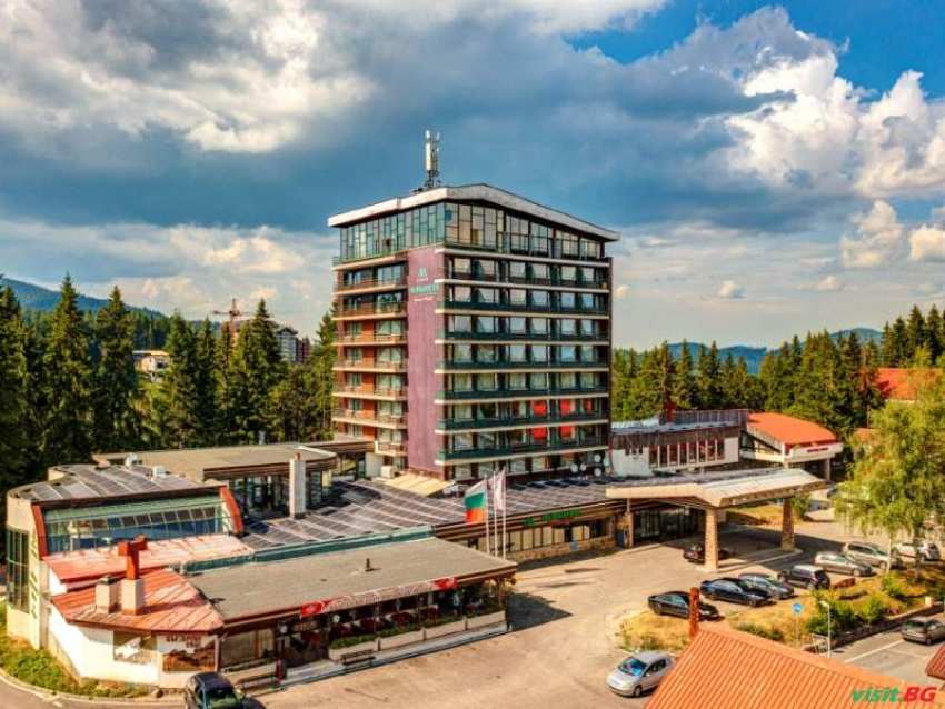 В Пампорово през зимата, след 03.01 стая за двама с ползване на басейни в хотел Мургавец