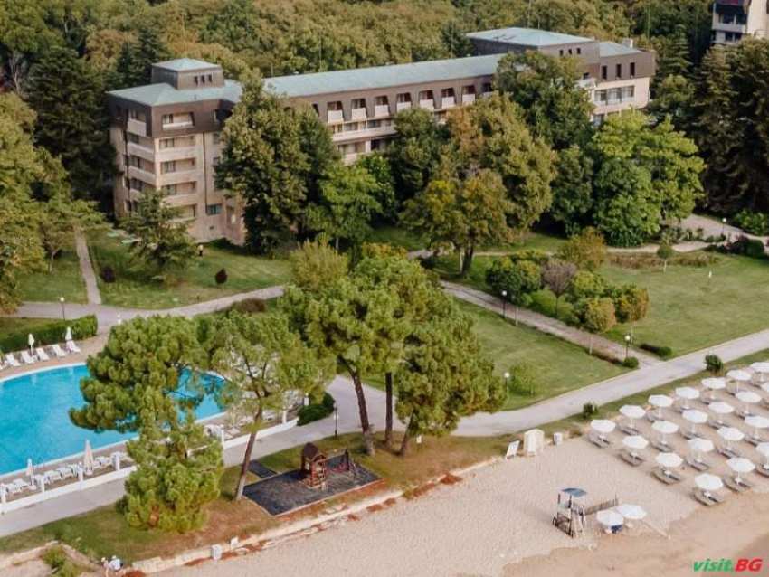 Лятна почивка в КК Ривиера, All Inlcusive оферта до 15.07 и след 25.08 в хотел Лотос