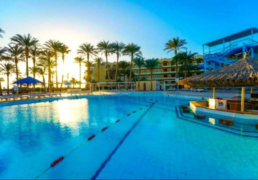  All Inclusive + аквапарк на първа линия в Хургада, Египет! Чартърен полет от София + 7 нощувки на човек в ZYA REGINA RESORT &amp; AQUA PARK 4* 