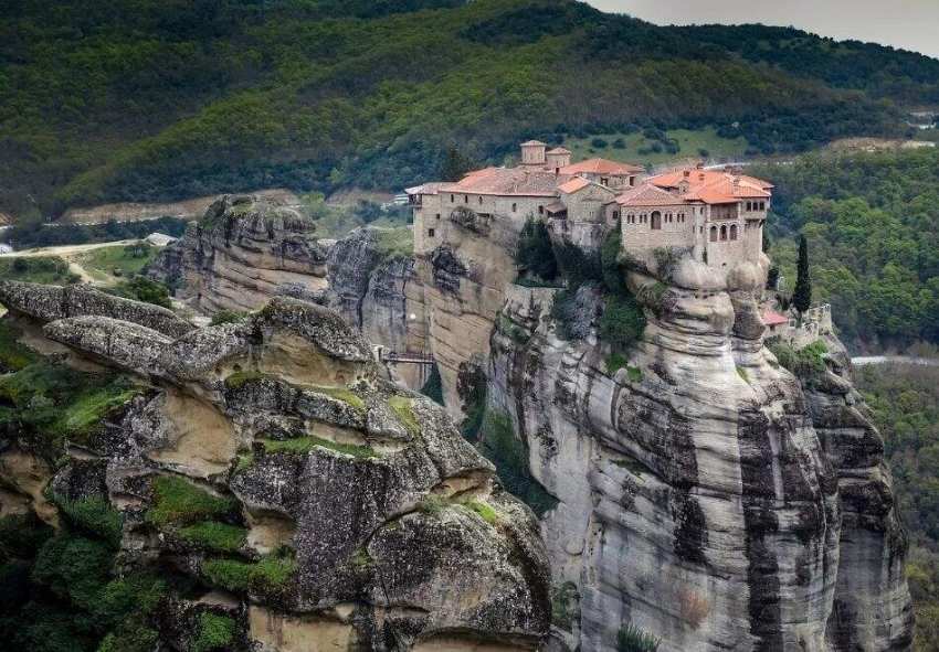  Екскурзия до Метеора и Солун, Гърция с транспорт от София или Плевен + 2 нощувки на човек със закуски на Олимпийска ривиера 