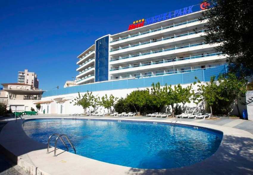 Ранни записвания на метри от плажа в Коста Дорада, Испания + тур на Барселона с екскурзовод! Полет от София + 7 нощувки на човек със закуски и вечери в Natura Park 4*, Комаруга Ранни записвания на метри от плажа в Коста Дорада, Испания + тур на Барселона с екскурзовод! Полет от София + 7 нощувки на човек със закуски и вечери в Natura Park 4*, Комаруга