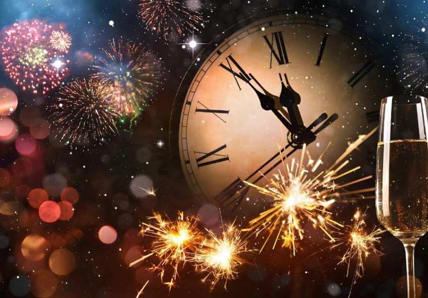  Нова Година в Пирот! Транспорт от София + 2 нощувки със закуски на човек + Новогодишна вечеря в  Gazela Пирот с жива музика и неограничена консумация на напитки 