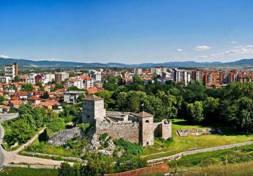 Свети Валентин в Пирот, Сърбия с транспорт от София или Плевен + нощувка на човек със закуска, вечеря и неограничена консумация на напитки и жива музика + посещение Суковски манастир Свети Валентин в Пирот, Сърбия с транспорт от София или Плевен + нощувка на човек със закуска, вечеря и неограничена консумация на напитки и жива музика + посещение Суковски манастир